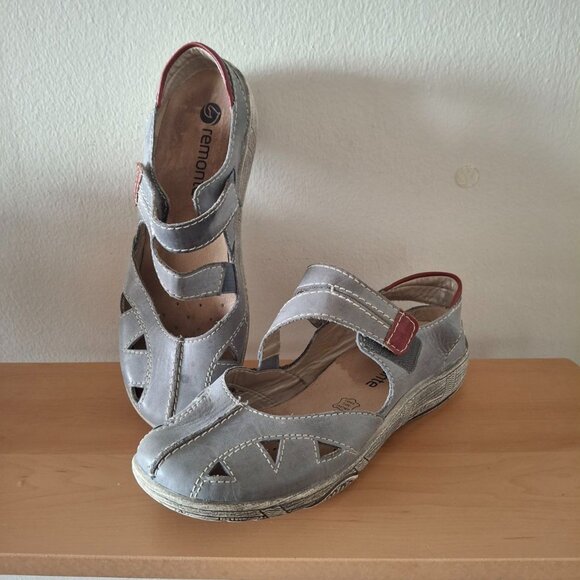Remonte Leather Closed-Toe Walking Flats - EU 38 / US 7.5 - Picture 1 of 8
